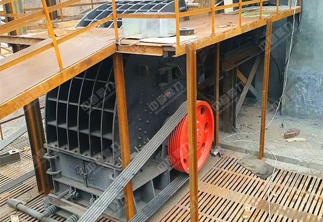 �Nʽ����C��ʯ�ϏS�İ��b�F(xi��n)��