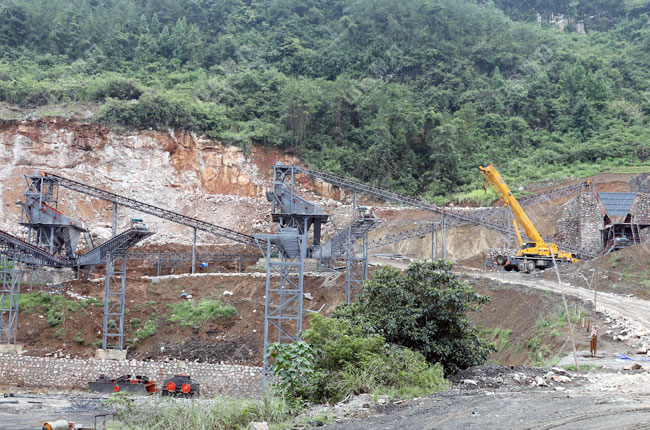 ���Ϗ��ҽ�󱊽���ʯ�ϏS�r(sh��)�a(ch��n)500��ɰʯ�����a(ch��n)��