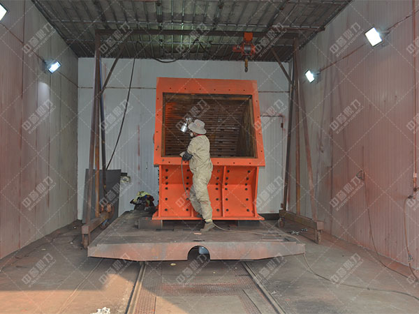 中譽鼎力礦山破碎機設備