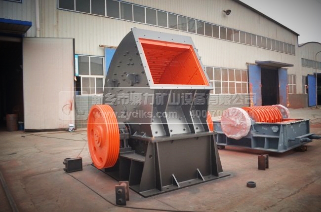 日產(chǎn)2000噸左右的破碎機(jī)