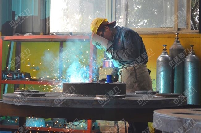 �O����������