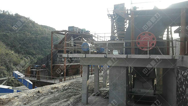 大型石子破碎機生產(chǎn)線